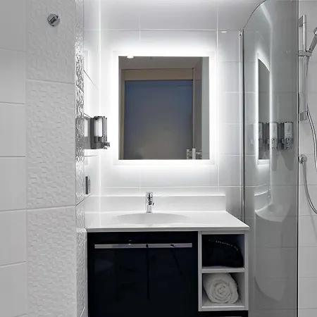 Hampton By Hilton Toulouse Airport 3* Blagnac