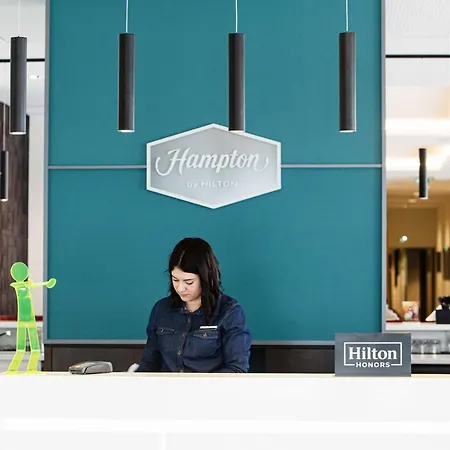 Hampton By Hilton Toulouse Airport Otel Blagnac