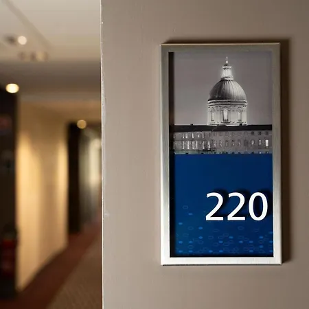 Osko Toulouse Aeroport 3* Blagnac