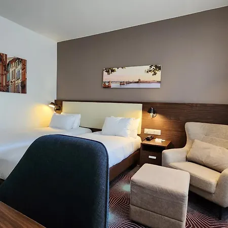Hotel Hampton By Hilton Toulouse Airport