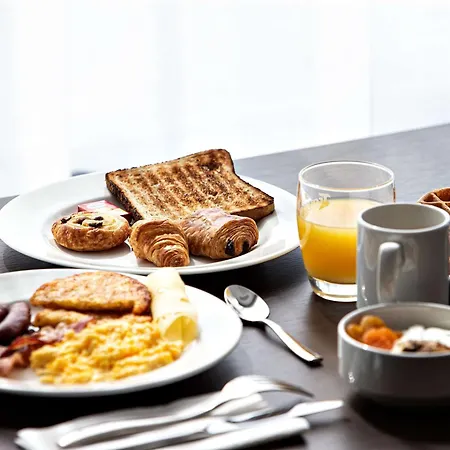 Hotel Hampton By Hilton Toulouse Airport