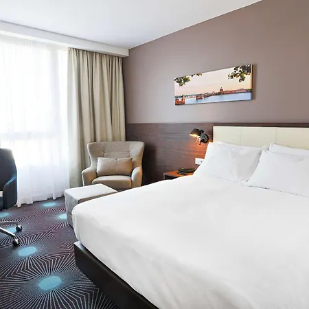 Hampton By Hilton Toulouse Airport Blagnac