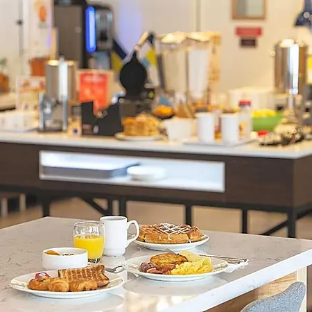 Osko Toulouse Aeroport Hotel