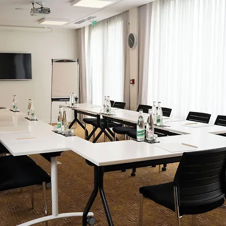 Hotel Osko Toulouse Aeroport 4*