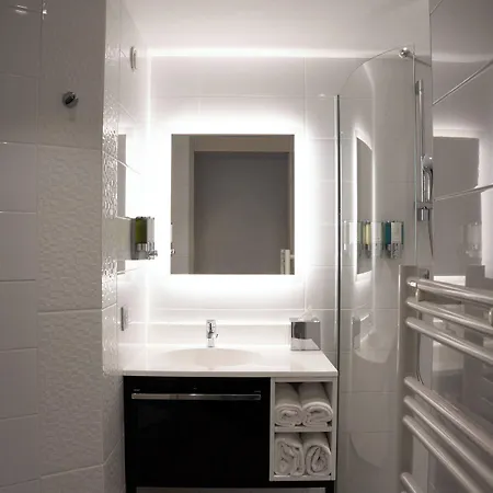 Hotel Osko Toulouse Aeroport 4*