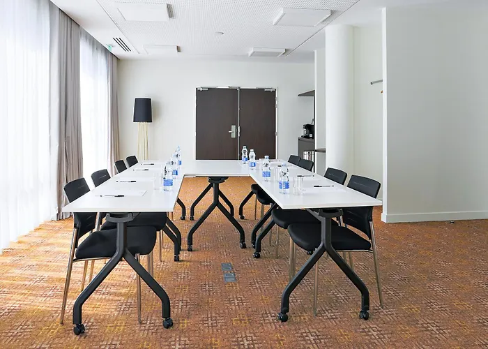 Отель Osko Toulouse Aeroport